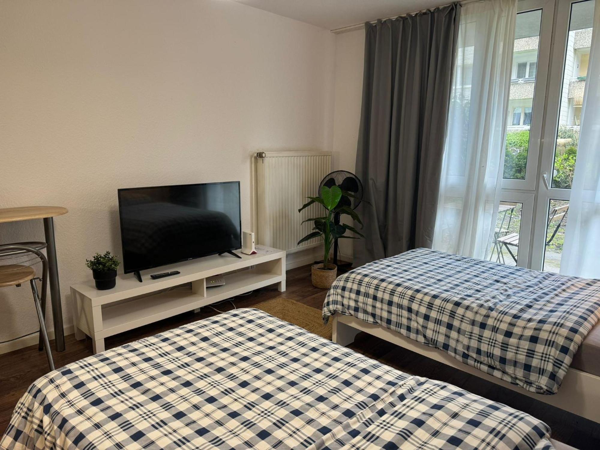 Sweet Home Apartment Hannover West - Contactless Check-In Dış mekan fotoğraf